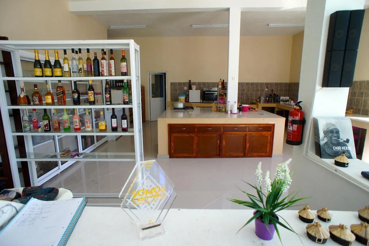 ***  Casa Marisa 2.0 Hotel Portela Cape Verde